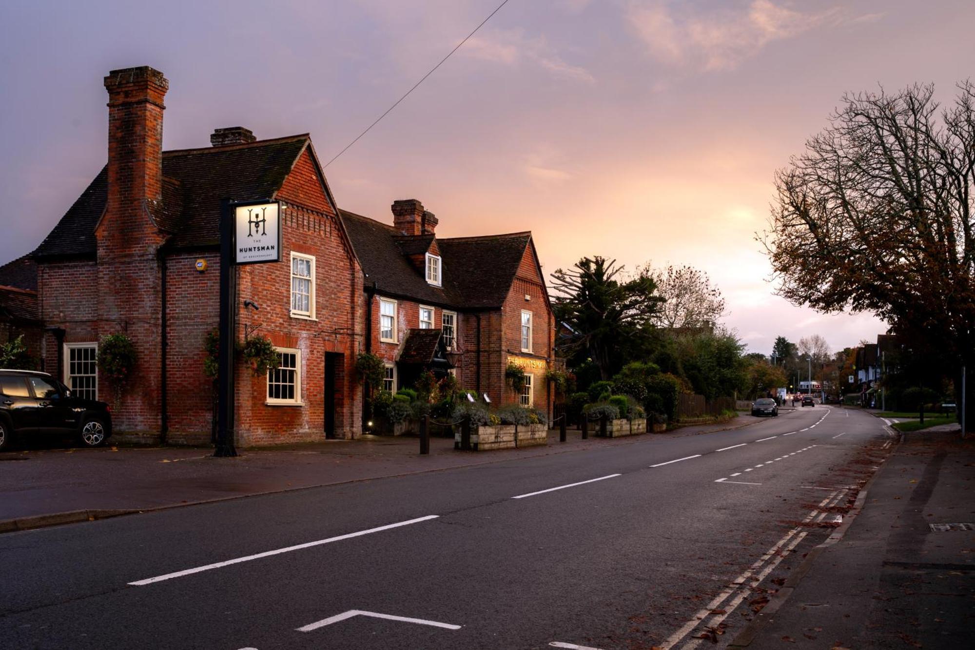 The Huntsman Of Brockenhurst Hotel Exterior photo